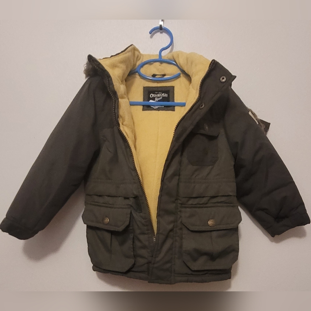 Boys Osh Kosh Puffet Coat w/ removable faux fur 3T